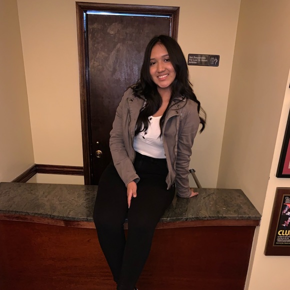 jenny_buestan